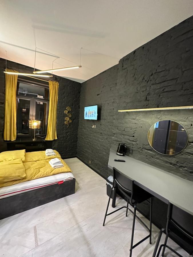 Darkhouse Versace Gold Лодзь Екстер'єр фото