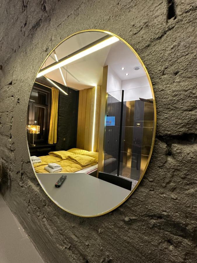 Darkhouse Versace Gold Лодзь Екстер'єр фото